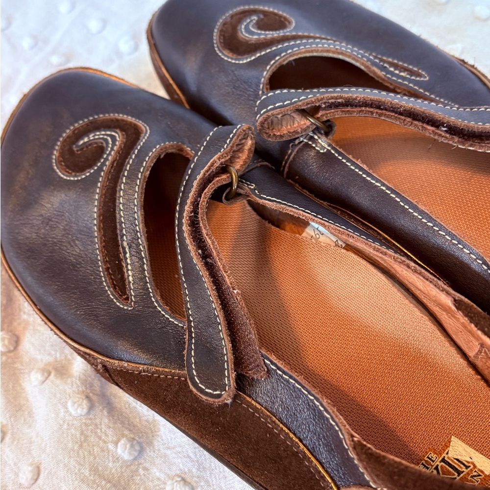 Naot Brown Matai Leather Mary Jane Flats Swirl Size 8 - Picture 8 of 10